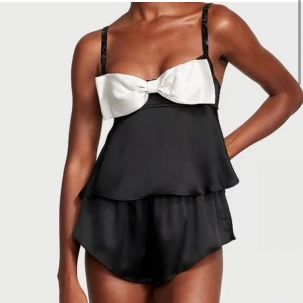 Victorias Secret Satin Bow Top and Shorts Never Worn